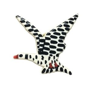 Vintage Made In UK Plastic Pin Brooch Badge Mod Bird Goose